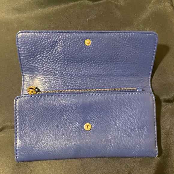 Marc Jacobs Navy Wallet (good condition) - Picture 8 of 8